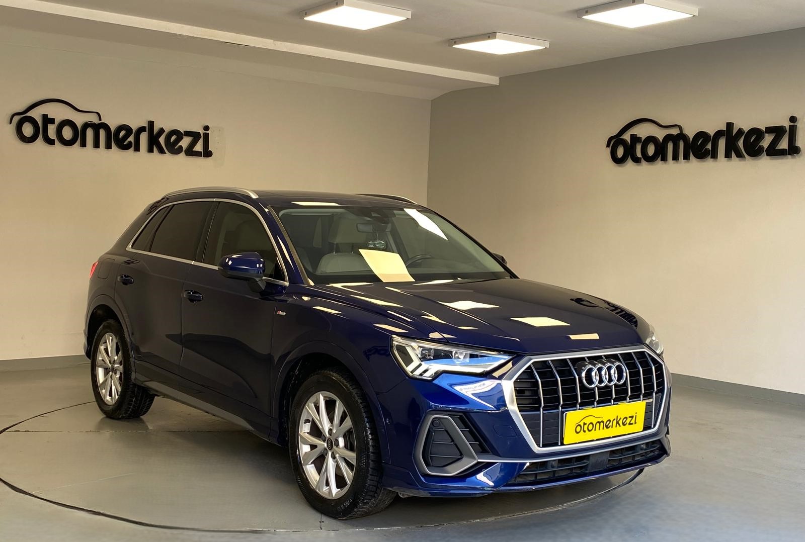 AUDI Q3 5